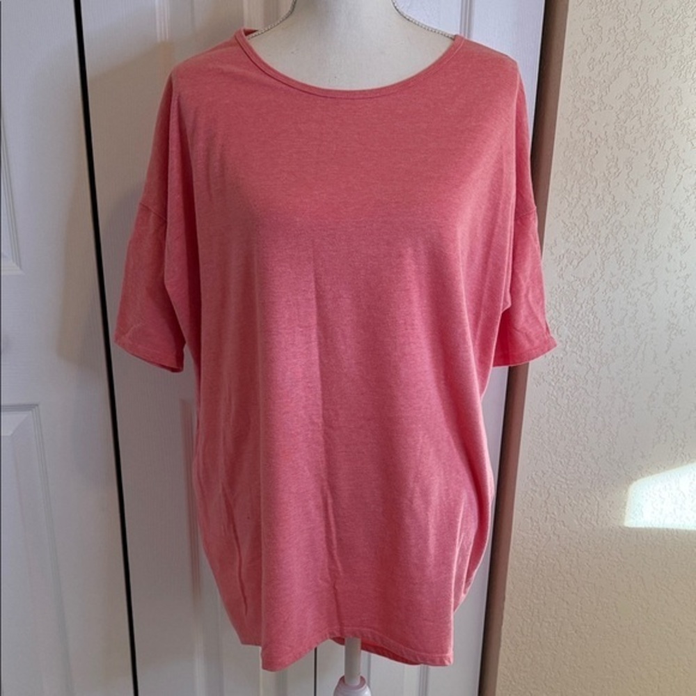 LuLaRoe Coral Short Sleeve Tee
